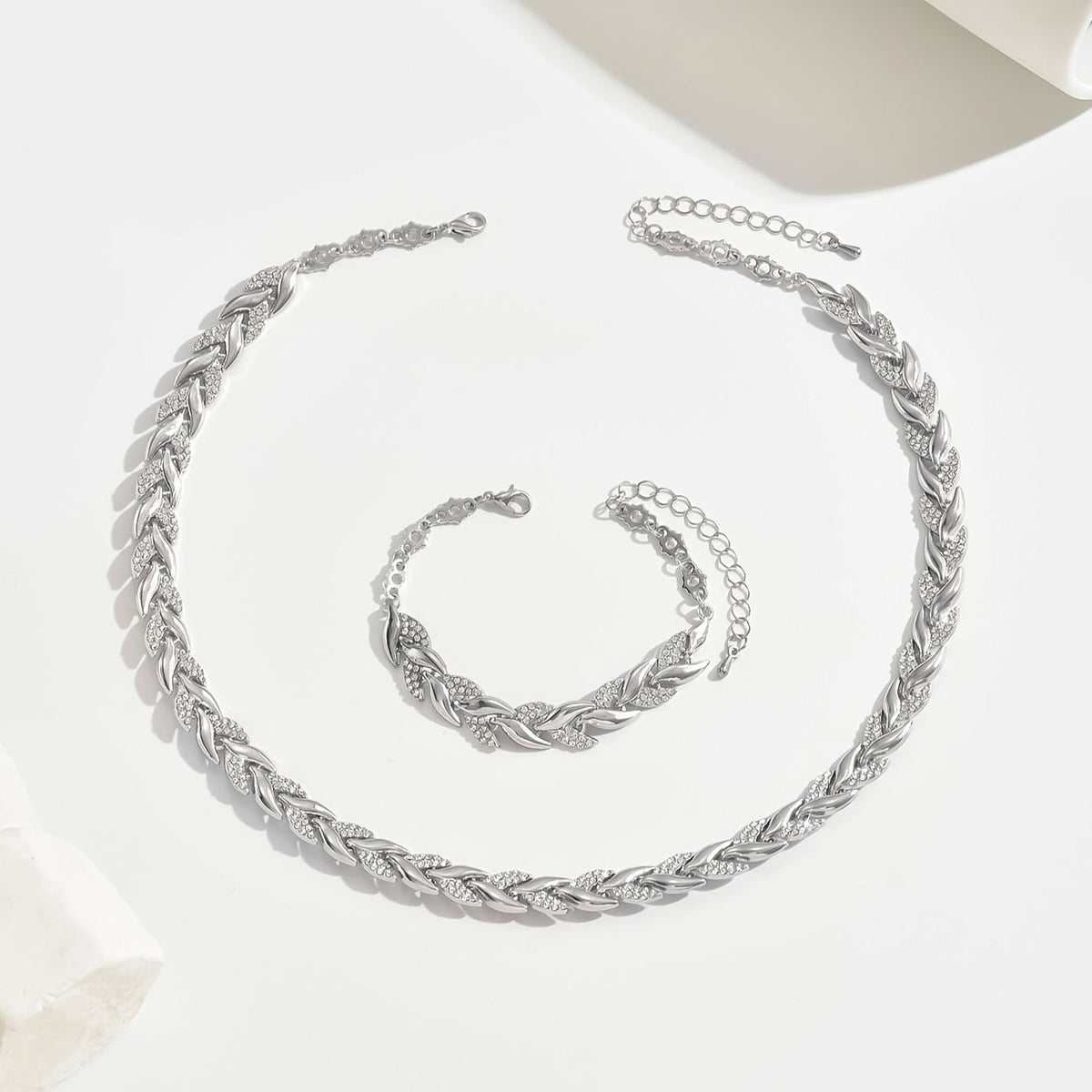 Rose Handcrafted Fishtail Pendant Necklace Set